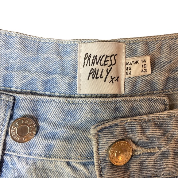 Princess Polly High Rise Shorts - Picture 3 of 3